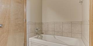4 Bed | 2 Bath + Edmond Schools + North Hampton Addition Gallery 34