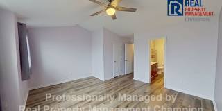 Spacious 3-Story Townhome in the Heart of Carolina Beach — Backs to State Park Gallery 19