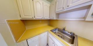 1955 NE 135th St Gallery 12