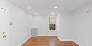 533 W Wrightwood Gallery 2
