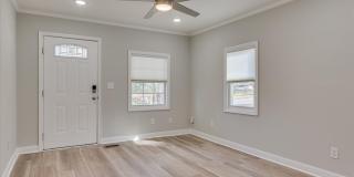 2 Bed/1 Bath just minutes from Augusta University and Surrey Center, featuring granite countertops, stainless steel appliances, and a private yard. Gallery 8