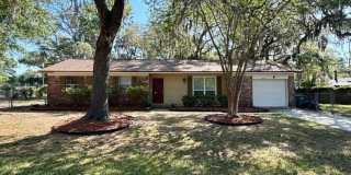 Mandarin Beautiful Corner Property! Gallery 1