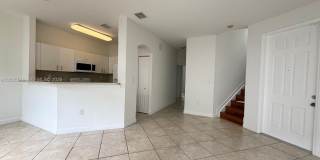 8157 NW 108th Pl Gallery 4
