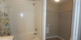 4 Bedroom - 2.5 Bath - Two Story - Large Patio Gallery 16