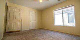 4 bedroom, 4 bath unit overlooking the Mon River - Available 08/05/2026 Gallery 10