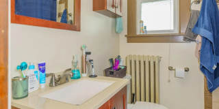 792 Washington Avenue Gallery 11