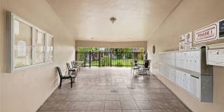 5031 W Oakland Park Boulevard Gallery 23