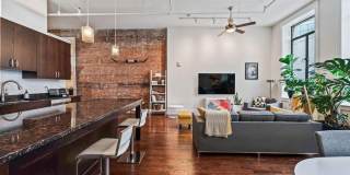417 Vine Street Gallery 19