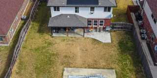2-Story 3 Bedroom, 3 Bathroom Home with Solar Panels!!! Gallery 31
