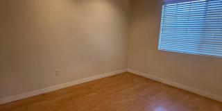 Gated Community Townhome! Gallery 10