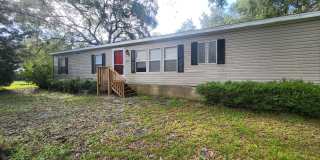 Big 3-bedroom, 2-bath home on 3 acres of fenced land! Gallery 1