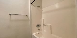 2 Bedroom + Loft Condo in Parkwood Village Gallery 15