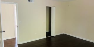 3 bedrooms /2 bath Condo Available Now Gallery 13