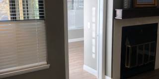 ONE MONTH FREE! Luxury 2 Bed 1 Bath Condo w/ ATTACHED GARAGE Gallery 8