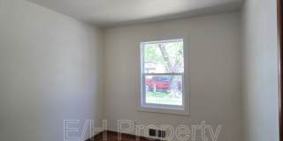 1121 Luther East Gallery 15