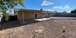 4 Bedroom in Mountain View-11348 E 24th Ln Gallery 31