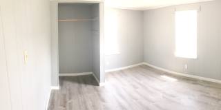 ALL ELECTRIC! 1Bed/1Bath Single Family Home! Newly Renovated! Gallery 3