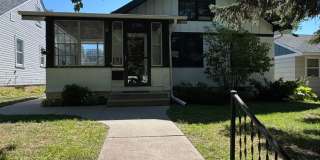 Available Now! Charming 4 Bedroom, 2 Bathroom Home Located in Between Mac-Groveland and Highland Park Gallery 1