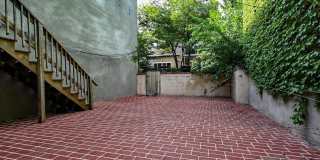 1712 THAMES Street Gallery 24