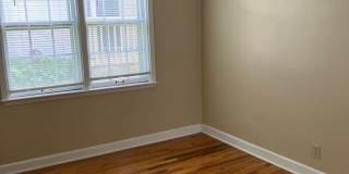 Grandview Area large 2 bedroom Gallery 8