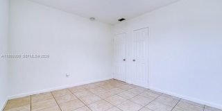1887 NW 48th St Gallery 12