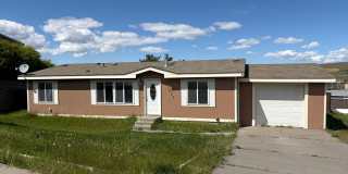 Three Bedroom with Gorgeous Views! Gallery 1