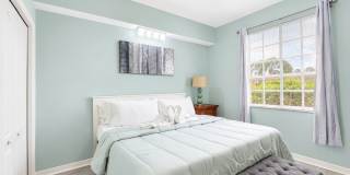 Beautifully furnished 2BR/2BA first-floor condo Gallery 8