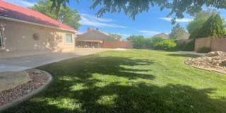 Bloomington Beauty-Landscaping INCLUDED!  6 month lease only Gallery 9