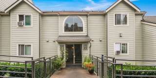 Sterling Heights Condo - Bellevue Gallery 1