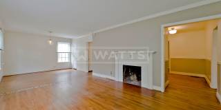 Charming 2BR/1BA Bungalow in Crestwood South Gallery 6