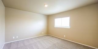 Recent remodeled! 4 bedroom, two living areas and loft! Gallery 17