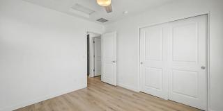 105 W Latona Gallery 36