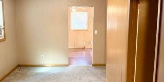 Cozy and conveniently located 1 bedroom, 1 bathroom first-floor apartment with a private entrance! Gallery 11