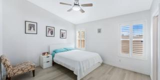 Charming Single-Story Townhome with Vaulted Ceilings in a Gated Northwest Community! Gallery 15