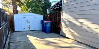 Spacious 4BR House in Edgewater Gallery 71