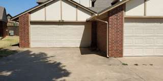 (2) Bed/(1.5) Bath Townhome Available NOW! Gallery 1