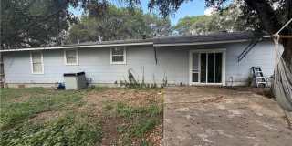 726 Encino Drive Gallery 17