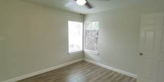 4 Bedroom 2 bath in Valley High Gallery 28