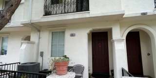 Gorgeous Townhome near Downtown Ventura & Beaches Gallery 1