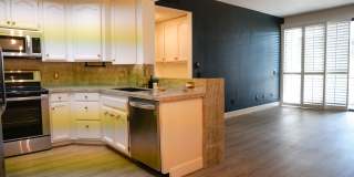 Resort style living - 2 Bd/2Ba 1,100 SqFt Condo Gallery 4