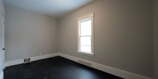 6803 Bonna Ave Gallery 1