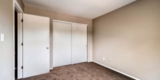 2000 Walnut Gallery 11
