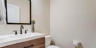 Room in 5 Bedroom Home at Green Birch Dr Gallery 7