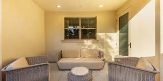 117 Henson Gallery 36