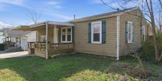 3 Bedroom | 1 Bathroom Home | PET FRIENDLY! Gallery 3