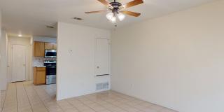 $875 + 2 WEEKS FREE RENT +  STAINLESS STEEL APPLIANCES!!!! Gallery 4