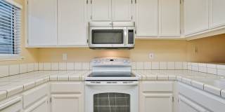 Cute One Bedroom Condo with Central AC and Heat. Cute One Bedroom Condo with Central AC and Heat. Gallery 21