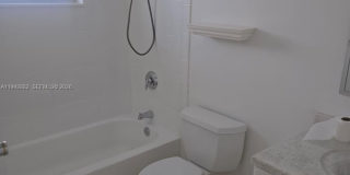 320 NE 12th Ave Gallery 14