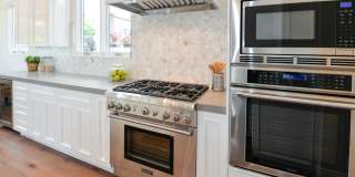 NEW 5 bedroom 4.5 Bath with Pool Gallery 23