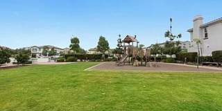 Beautiful, Partially Furnished Oceanside Home Gallery 31